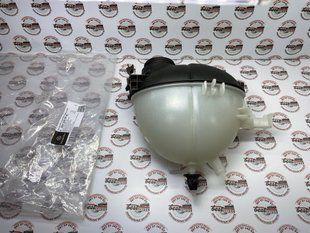 A2045000949, A 204 500 09 49 Бачок расширительный Mercedes C W204/W205 / E C207/W212/W213 / CLS C218 / G W463