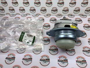 KKB500770 Подушка (опора) двигуна Land Rover Discovery 3/4 L319