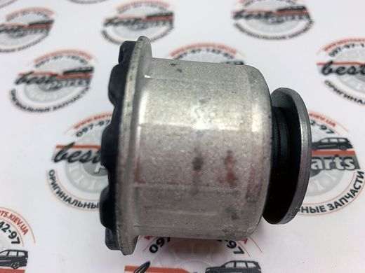 A1663330000, A 166 333 00 00 Сайлентблок переднього верхнього важеля Mercedes ML W164 / W166 / GL X164 / X166 / R W251