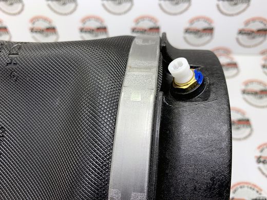 RKB500240 Пневмопружина (пневмоподушка) задня Range Rover Vogue L322