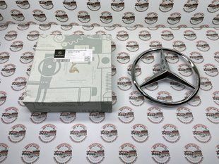 A0008173200, A 000 817 32 00 Эмблема в решетку радиатора Mercedes C W205 / E W213/C238 / S C217 / CLS C257