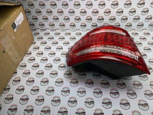 A1648203364, A 164 820 33 64 Фонарь задний левый рестайлинг Mercedes GL X164