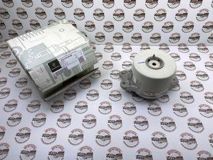 A2532400900, A 253 240 09 00 Подушка (Опора) двигуна права Mercedes E W213 / GLC X253