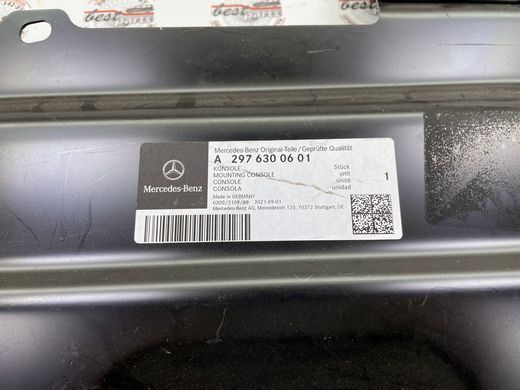 A2976300601, A 297 630 06 01 Консоль заднього крила права Mercedes EQS V297