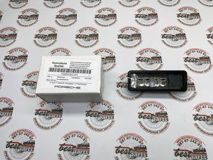 PAB94302101, PAB 943 021 01 Плафон освещения заднего номерного знака Porsche Macan 95B / Cayenne 9YA / 992-1 Carrera 911