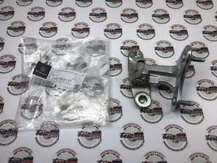 A1667200137, A 166 720 01 37 Петля передньої лівої двері верхня Mercedes ML / GLE W166 / GL / GLS X166