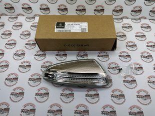 A164906140064, A 164 906 14 00 64 Повторитель поворота на боковом зеркале правом Mercedes ML W164 / GL X164
