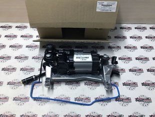 95835890102, 958 358 901 02 Компрессор (насос) пневмо подвески PASM Porsche Cayenne 958