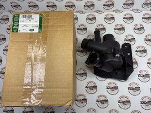 LR062085 Термостат с корпусом в сборе 3.0 Diesel Gen2 Range Rover Vogue L405 / Sport L494