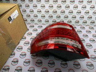 A1648203564, A 164 820 35 64 Фонарь задний левый рестайлинг USA Mercedes GL X164