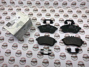 A0004208504, A 000 420 85 04 Колодки тормозные передние Mercedes C W204