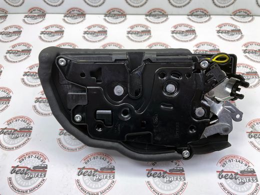 LR153712 Замок передніх лівих дверей з доводчиком Range Rover Vogue L460 / Sport L461