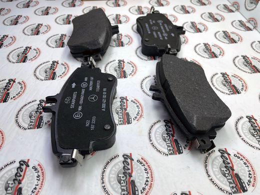 A000420140590, A 000 420 14 05 90 Колодки тормозные передние Mercedes CLA C117 / A W176 / B W246
