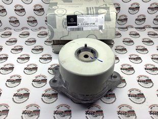 A2132401700, A 213 240 17 00 Подушка (Опора) двигателя правая Mercedes E W213/C238 / CLS C257