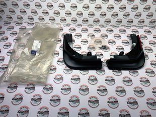 A2138900100, A 213 890 01 00 Бризковики передні Mercedes E W213