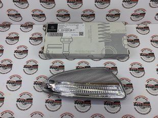 A2048200821, A 204 820 08 21 Повторитель поворота на зеркале правый Mercedes C W204 / Vito W639