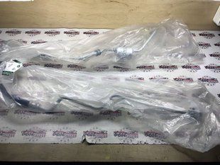 LR022635 Шланг від компресора кондиціонера до конденсатору Range Rover Vogue L322