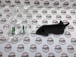 LR116024 Ущільнювач кронштейна правого крила Range Rover Vogue L405/Sport L494