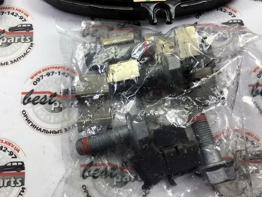 A0004207200, A 000 420 72 00 Колодки гальмівні передні Mercedes CLA C118 / A W177 / B W247
