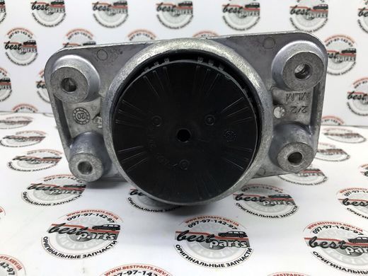 LR105970 Подушка (Опора) двигуна 5.0 Supercharger Range Rover Vogue L405 / Sport L494