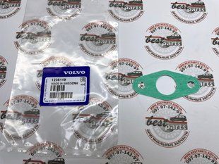 1236119 Прокладка трубки охолодження Volvo XC90 (-14) / XC70 (-07) / XC60 (-17) / V70 (-08) / V50 (-12) / S60 (-09) / S40 (-12) / S70 (-13) / C70 (-13) / C30 (-13)