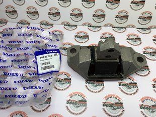 30723702 Подушка (Опора) двигуна права 4.4 Volvo XC90 (-14)