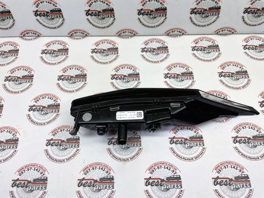 9J0953041C, 9J0 953 041 C Повторитель поворотов левый боковой, на крыле Cross Turismo Porsche Taycan 9J1