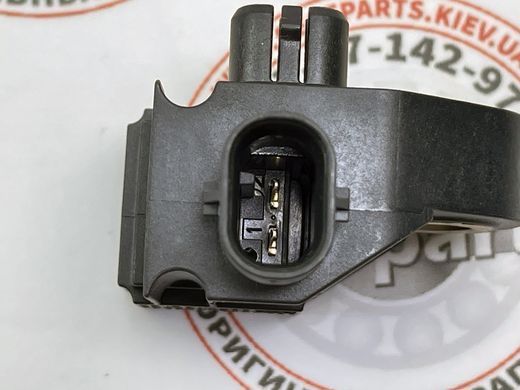 65779496818, 65 77 9 496 818 Датчик ускорения BMW 2 U06 / 3 G28 / 4 G26 / 5 G60/G61/G68/G90/G99 / 7 G70 / X1 U11/U12 / X2 U10 / X3 G48 / X5 G05 / XM G09 / i I20