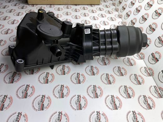 30757730 Корпуси масляного фільтра з фільтром у зборі D520/D524 Volvo XC70 (-16) XC60 (18-) V70 (-16) V60 CC (-18) V60 (-18) V50 (-12) V40 CC (-19) V40 (-19) S80 (-16) S60 CC (-18) S60 (-18) S40 (-12) C70 (-13) C30 (-13)