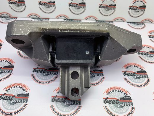 30723702 Подушка (Опора) двигуна права 4.4 Volvo XC90 (-14)
