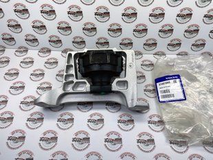 31401666 Подушка (Опора) двигуна права Volvo V50 (-12) / V40 CC (-19) / V40 (-19) / S40 (-12) / C30 (-13)