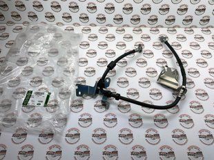 LR172649 Шланг гальмівний передній правий Range Rover Vogue L405 / Sport L494 / Land Rover Discovery 5 L462 / Defender L663