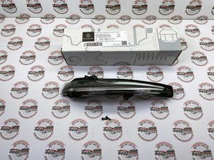 A0999067201, A 099 906 72 01 Повторитель поворота правого зеркала Mercedes C W205 / GLC X253 / V W447