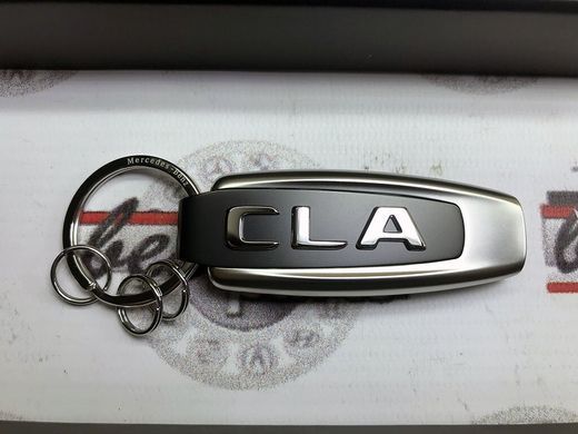 B66958422, B 669 584 22 Брелок для ключей Mercedes CLA класс
