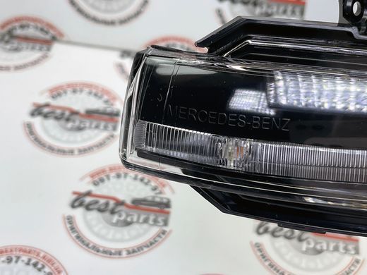 A0999067201, A 099 906 72 01 Повторитель поворота правого зеркала Mercedes C W205 / GLC X253 / V W447