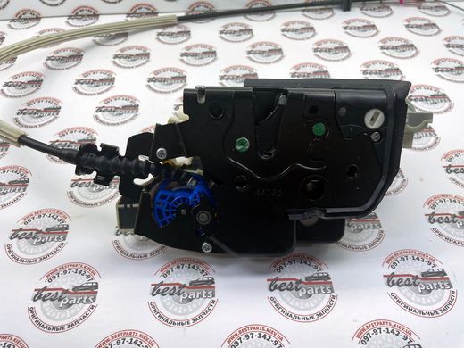 95853101600, 958 531 016 00 Замок передней правой двери с доводчиком Porsche Cayenne 958