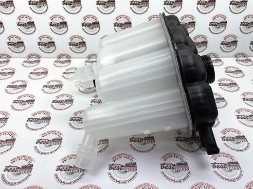 LR115228 Бачок розширювальний охолоджуючої рідини Range Rover Evoque L551 / Land Rover Discovery Sport L550