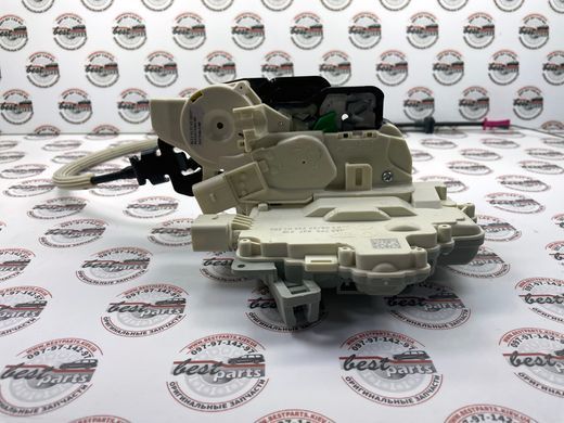 95853101600, 958 531 016 00 Замок передней правой двери с доводчиком Porsche Cayenne 958