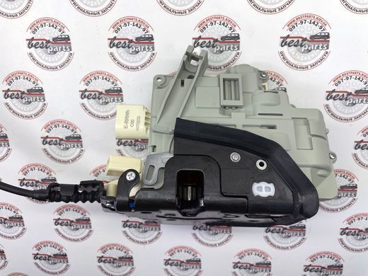 95853101600, 958 531 016 00 Замок передней правой двери с доводчиком Porsche Cayenne 958