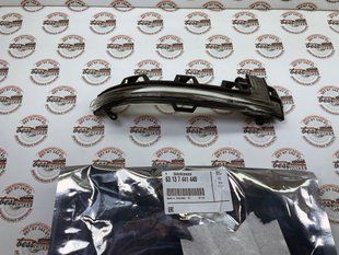 63137441440, 63 13 7 441 440 Повторитель поворота правого бокового зеркала BMW X3 G01/G08/F97 / X4 G02/F98 / X5 G05/G18/F95 / X6 G06/F96 / X7 G07 / XM G09