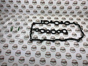 LR166341 Прокладка клапанной крышки Range Rover Vogue L405 / Sport L322/L494 / Velar L560 / Land Rover Discovery 4 L319