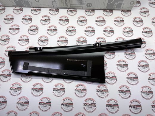 A2236905701, A 223 690 57 01 Декоративная накладка задней двери слева Maybach Mercedes S W223