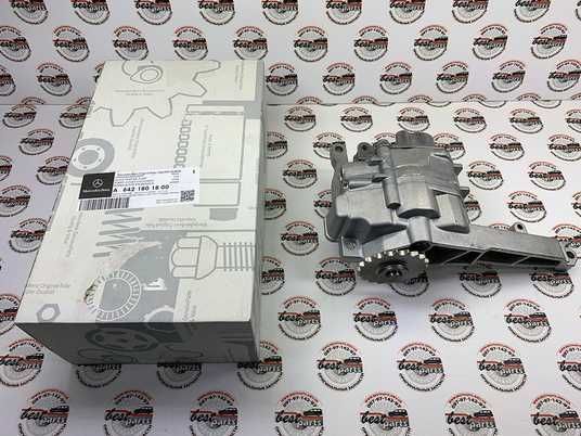 A6421801800, A 642 180 18 00 Маслонасос Mercedes M642 / GLE W166
