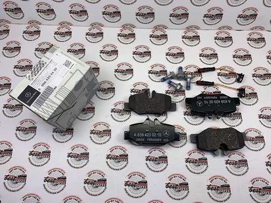A0064204420, A 006 420 44 20 Колодки тормозные задние Mercedes