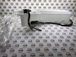 LR189800 Бачок омывателя лобового стекла с омывателем фар Range Rover Vogue L405 / Sport L494 / Land Rover Discovery 5 L462