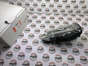 LR026090 Фара противотуманная передняя левая Range Rover Evoque L538