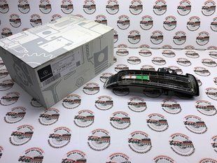 A2129067301, A 212 906 73 01 Повторювач повороту правого бокового дзеркала Mercedes CLA C117 / GLA X156 / A W176