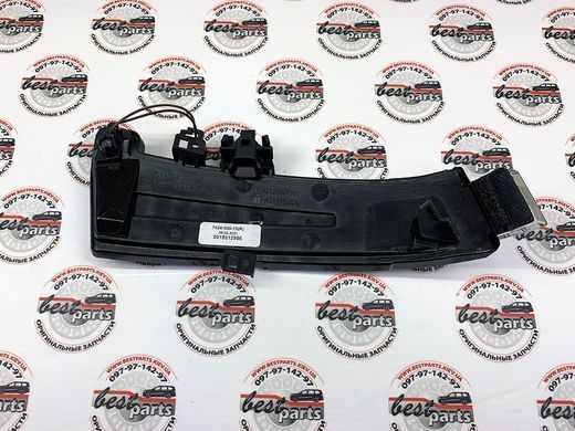 A2129067301, A 212 906 73 01 Повторювач повороту правого бокового дзеркала Mercedes CLA C117 / GLA X156 / A W176