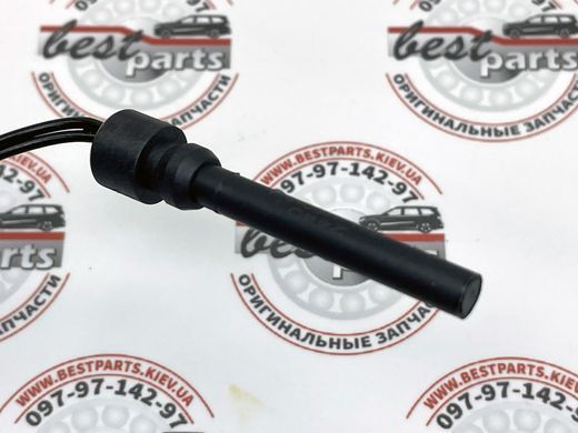 30645812 Датчик уровня охлаждающей жидкости расширительного бачка Volvo XC70 (-16) XC60 (-17) V70 (-16) V60 CC (-18) V60 (-18) V40 CC (-19) V40 (-19) S80 (-16) S80L (-12) S60 CC (-18) S60 (-18)