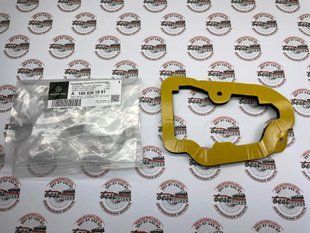 A1668261891, A 166 826 18 91 Уплотнитель заднего правого фонаря Mercedes ML/GLE W166
